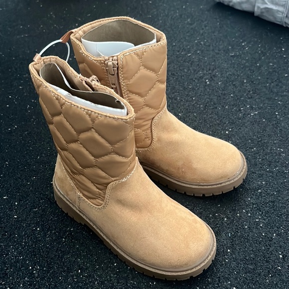 BNWT Old Navy Toddler Girls Boots Size 10 - Picture 1 of 5